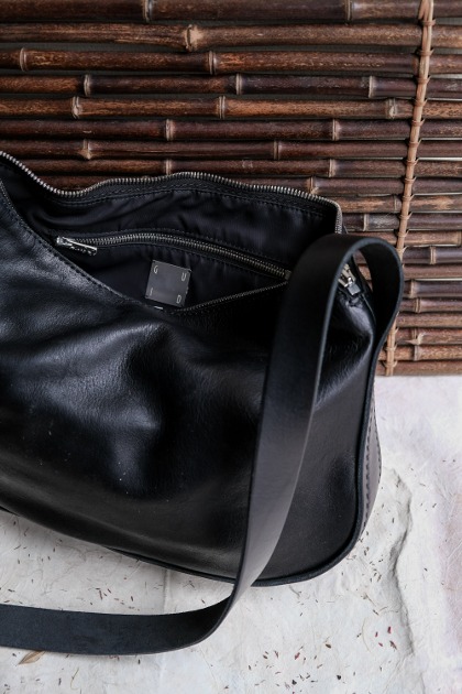 구이디 Guidi - RD01 Horse leather Cross Bag - Black